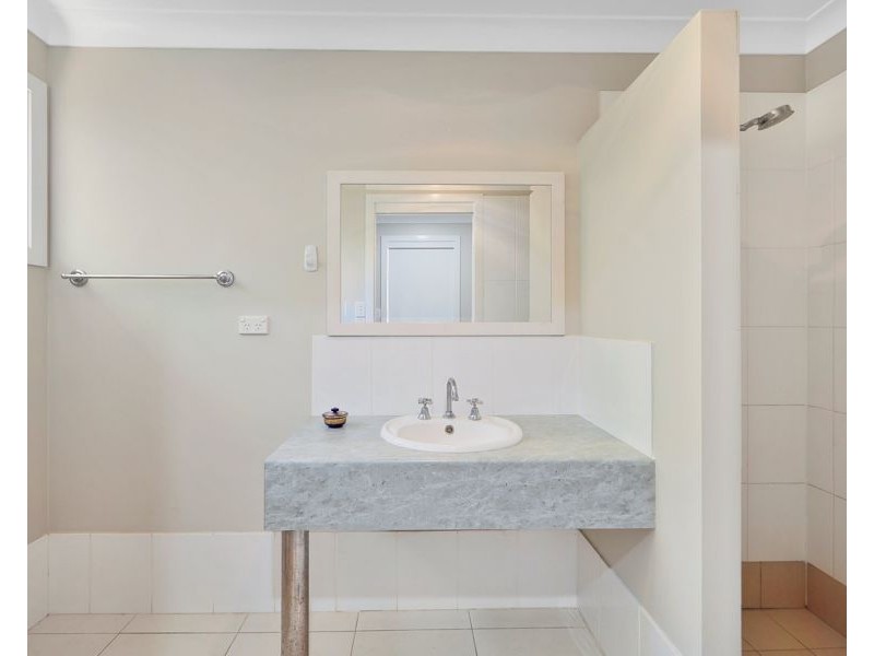 20 Shelley, Burnett Heads QLD 4670