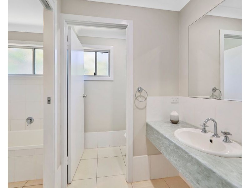 20 Shelley, Burnett Heads QLD 4670
