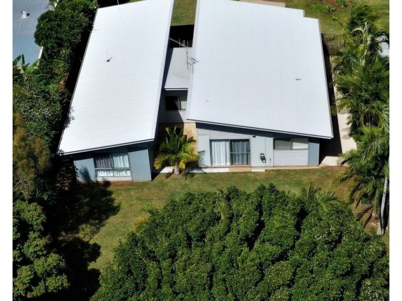 20 Shelley, Burnett Heads QLD 4670