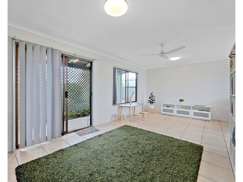 59 kinch street, Burnett Heads QLD 4670