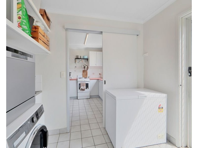 59 kinch street, Burnett Heads QLD 4670