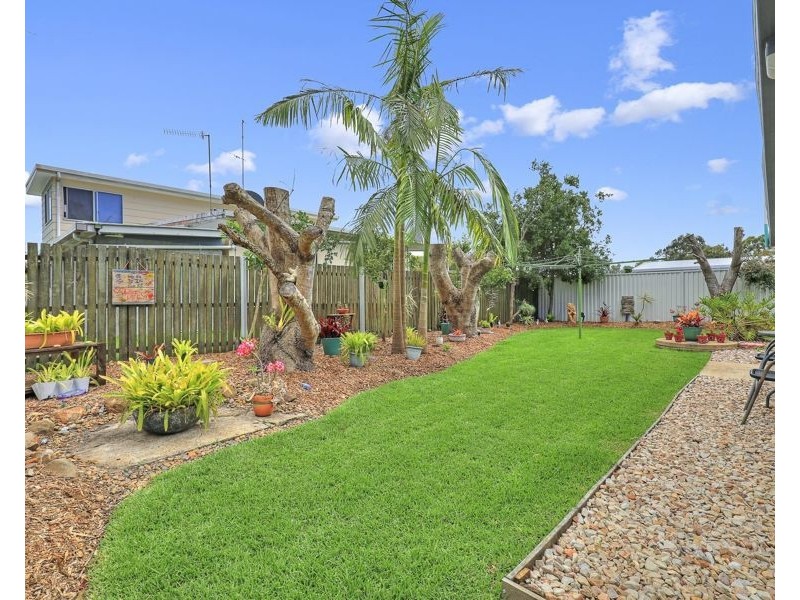43 Mcintosh Avenue, Elliott Heads QLD 4670
