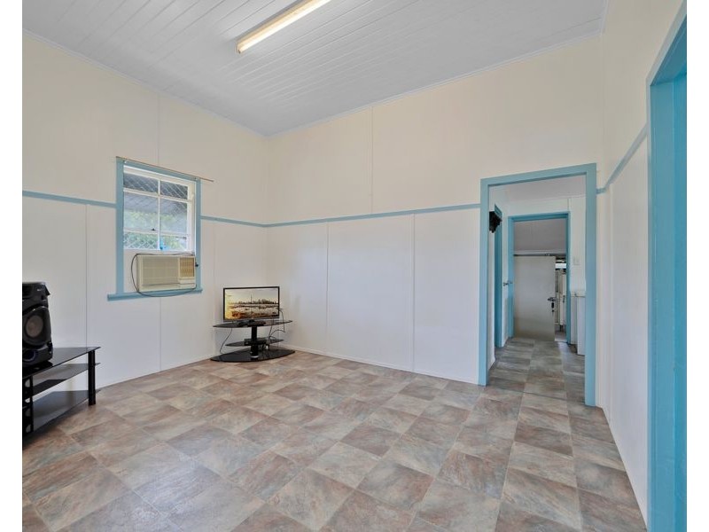 63 steuart, Bundaberg North QLD 4670
