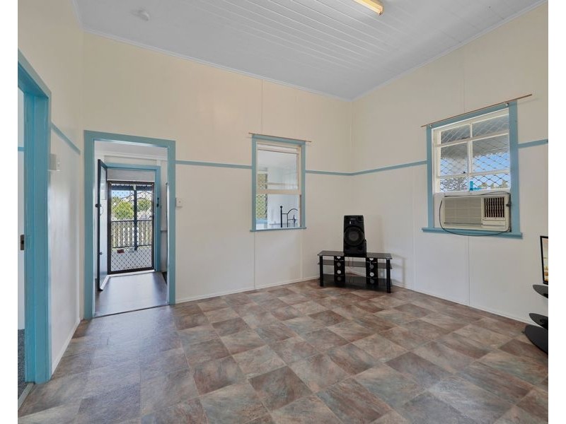 63 steuart, Bundaberg North QLD 4670