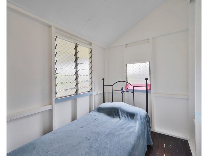 63 steuart, Bundaberg North QLD 4670