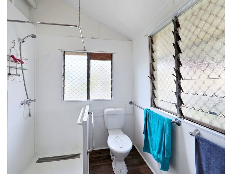 63 steuart, Bundaberg North QLD 4670