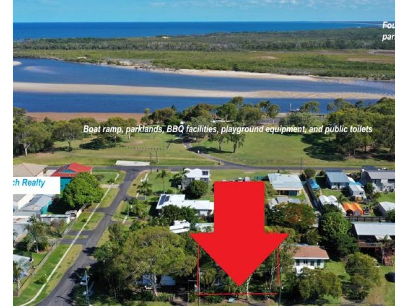 12 Mitchell street, Elliott Heads QLD 4670