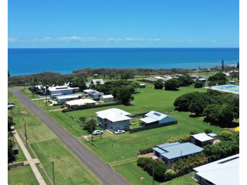 13 Brieschke Street, Elliott Heads QLD 4670