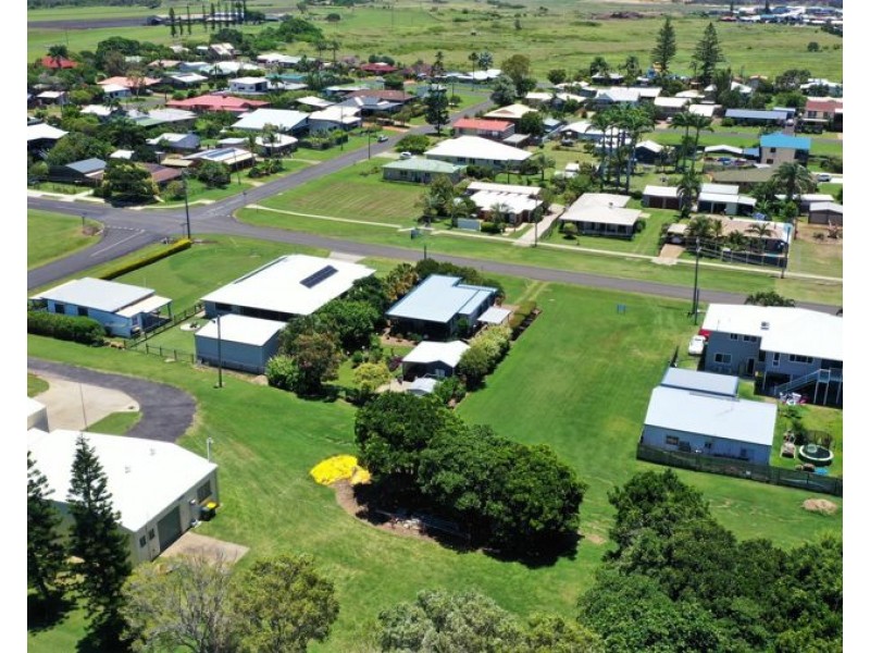 13 Brieschke Street, Elliott Heads QLD 4670