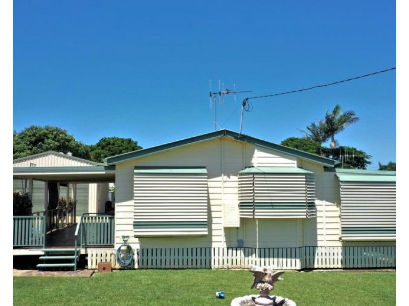 4 Burns street, Burnett Heads QLD 4670