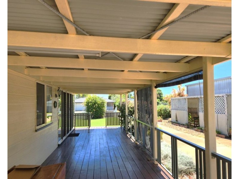 4 Burns street, Burnett Heads QLD 4670