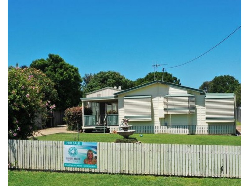 4 Burns street, Burnett Heads QLD 4670