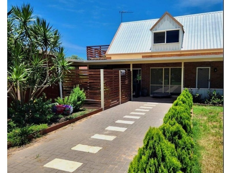 62 Mitchell Street, Elliott Heads QLD 4670