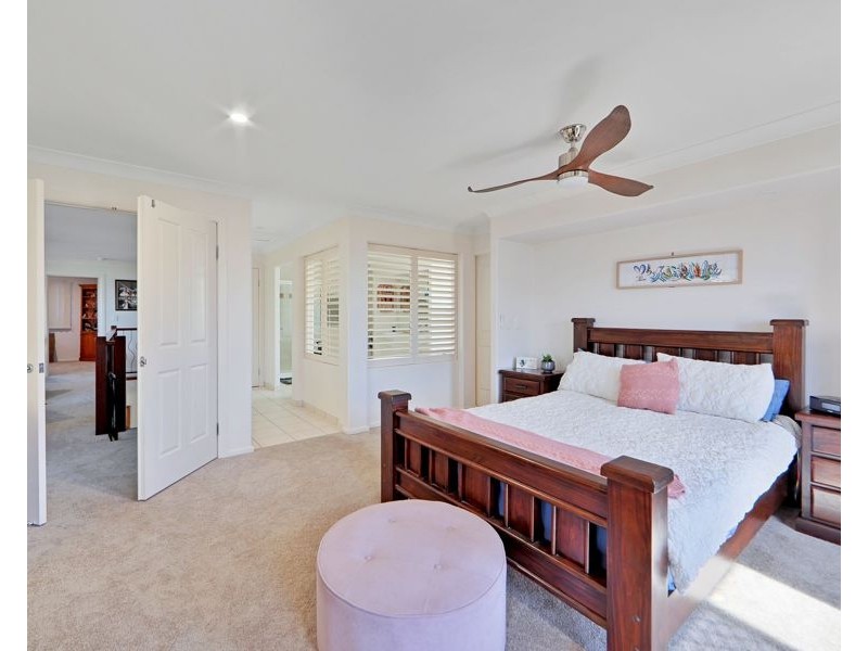 4 BLUE FIN COURT, Elliott Heads QLD 4670