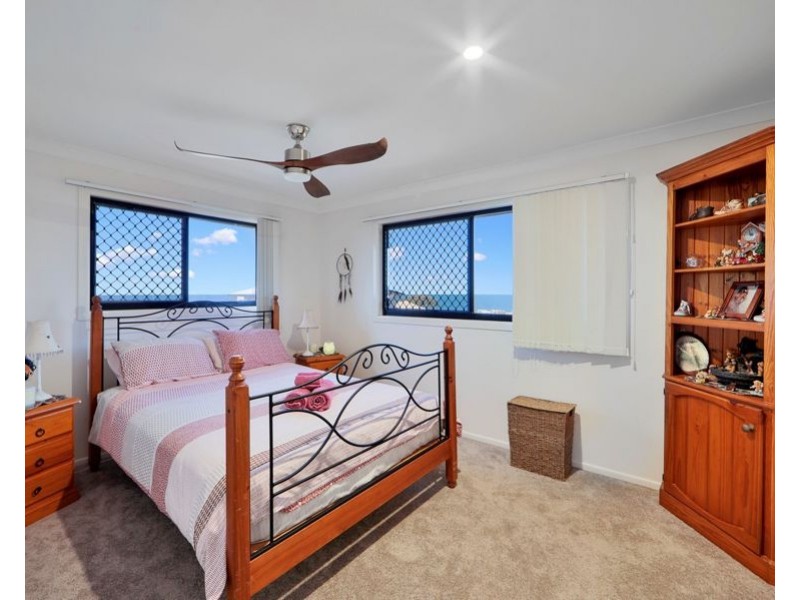 4 BLUE FIN COURT, Elliott Heads QLD 4670