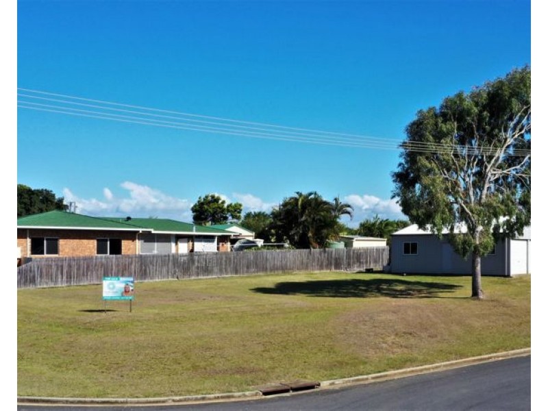 4 Bluewater Drive, Elliott Heads QLD 4670