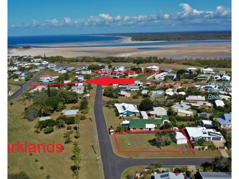 4 Bluewater Drive, Elliott Heads QLD 4670