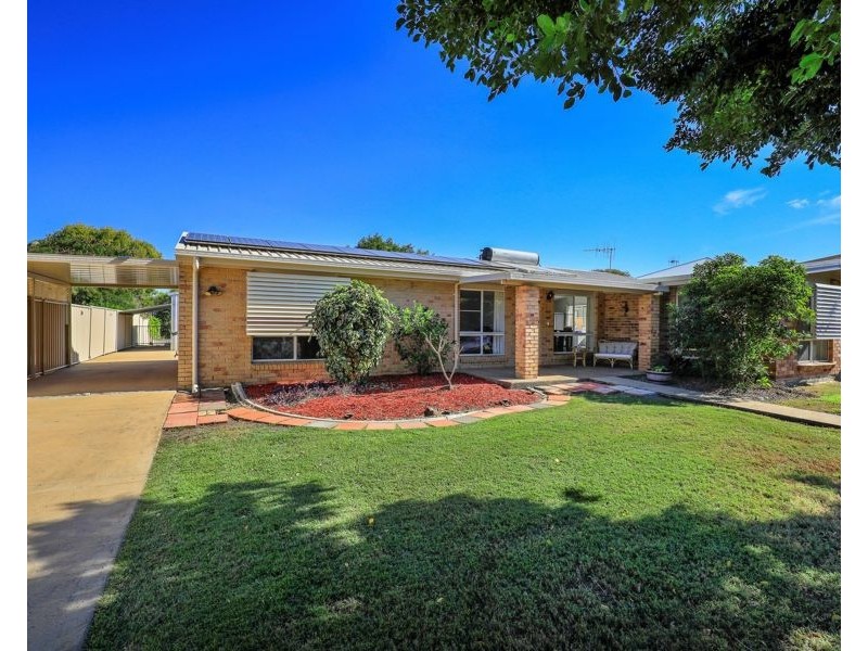 33 Shell Street, Burnett Heads QLD 4670