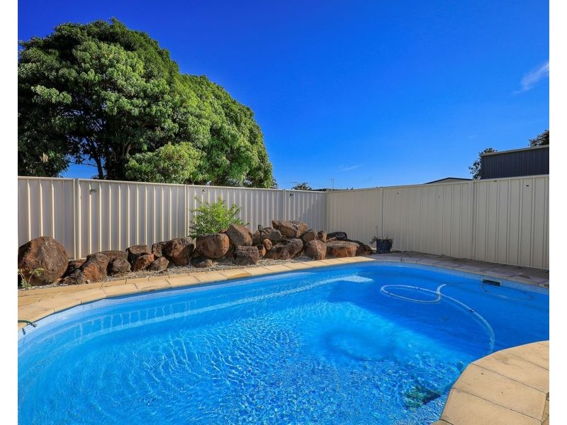 33 Shell Street, Burnett Heads QLD 4670