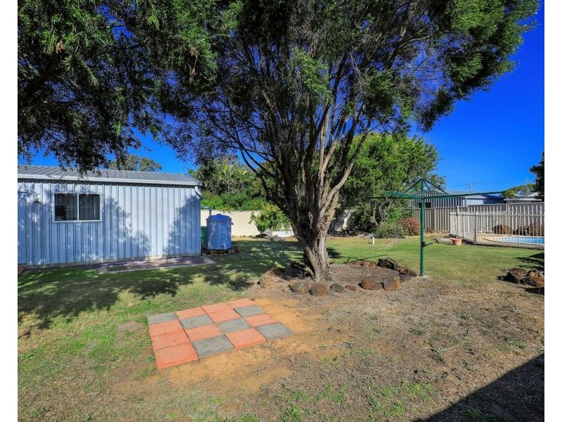33 Shell Street, Burnett Heads QLD 4670