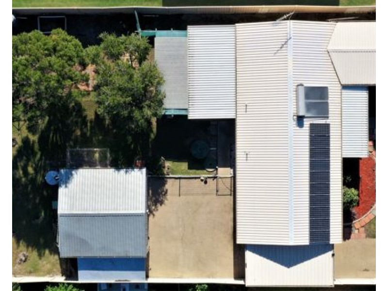 33 Shell Street, Burnett Heads QLD 4670