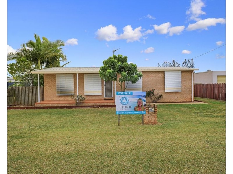 34 Shelley st, Burnett Heads QLD 4670