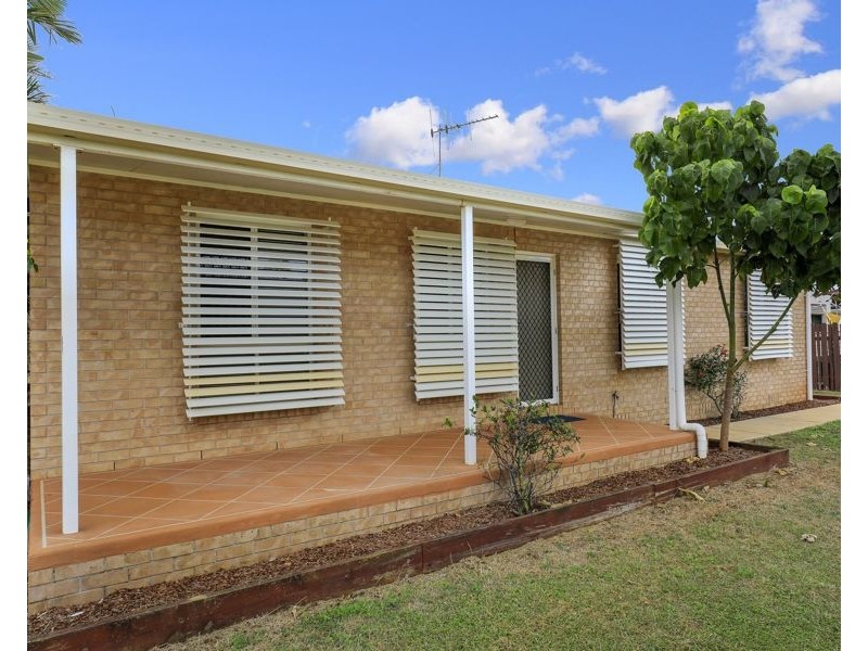 34 Shelley st, Burnett Heads QLD 4670