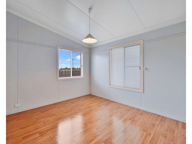 34 Shelley st, Burnett Heads QLD 4670