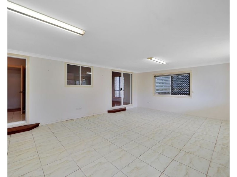 34 Shelley st, Burnett Heads QLD 4670