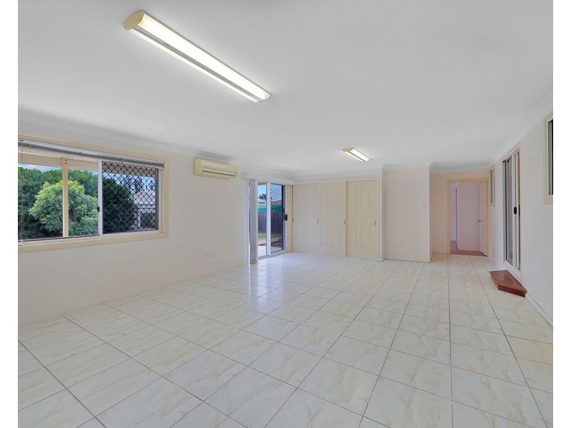 34 Shelley st, Burnett Heads QLD 4670