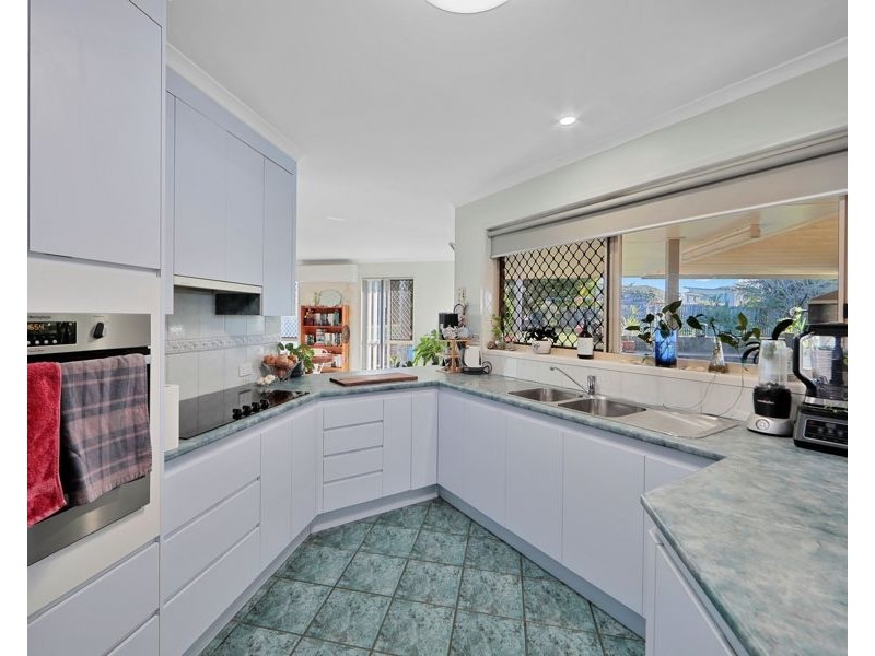 7 Park Street, Elliott Heads QLD 4670