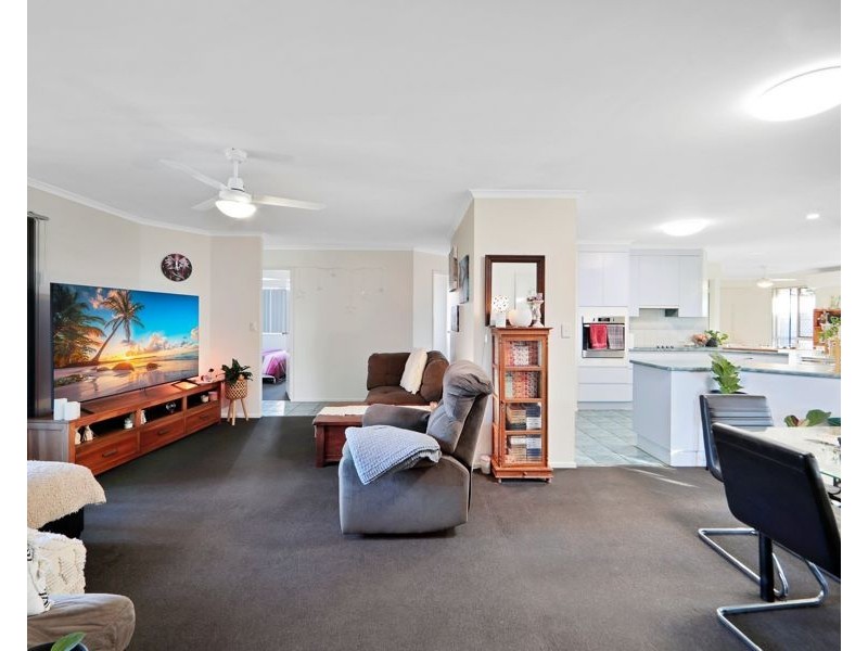 7 Park Street, Elliott Heads QLD 4670