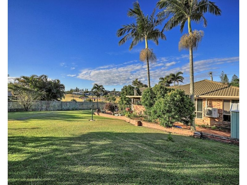 7 Park Street, Elliott Heads QLD 4670