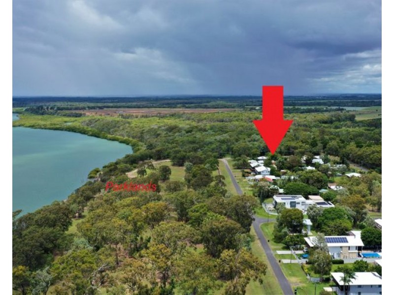 6 HALL STREET, Elliott Heads QLD 4670