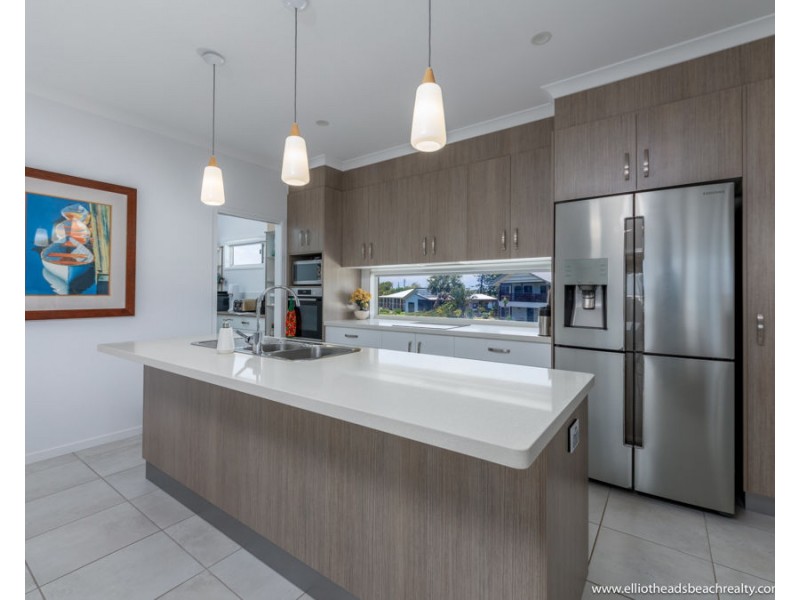 26 Emperor Drive, Elliott Heads QLD 4670