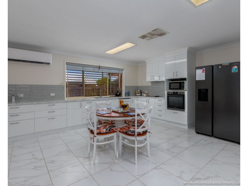 7 Gozo Court, Elliott Heads QLD 4670