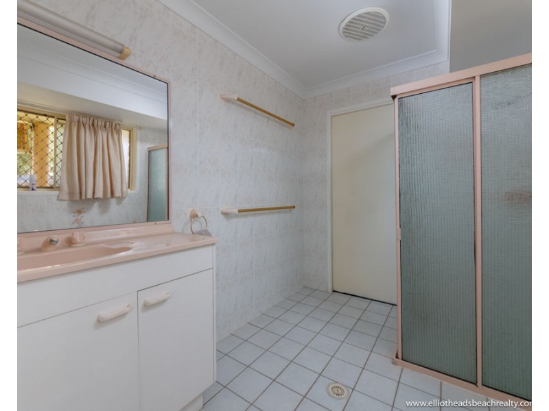 7 Gozo Court, Elliott Heads QLD 4670