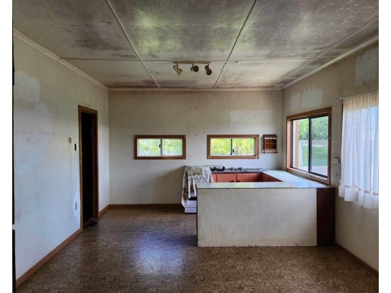 78 Welch Street, Elliott Heads QLD 4670