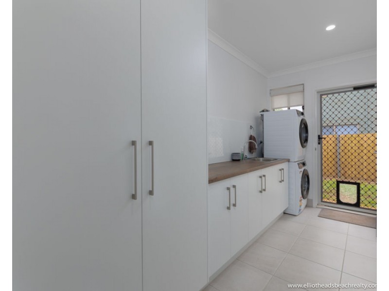 12 Brieschke Street, Elliott Heads QLD 4670