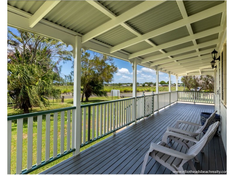 80 Sea Park Road, Burnett Heads QLD 4670