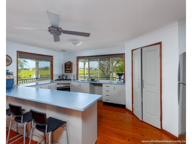 80 Sea Park Road, Burnett Heads QLD 4670
