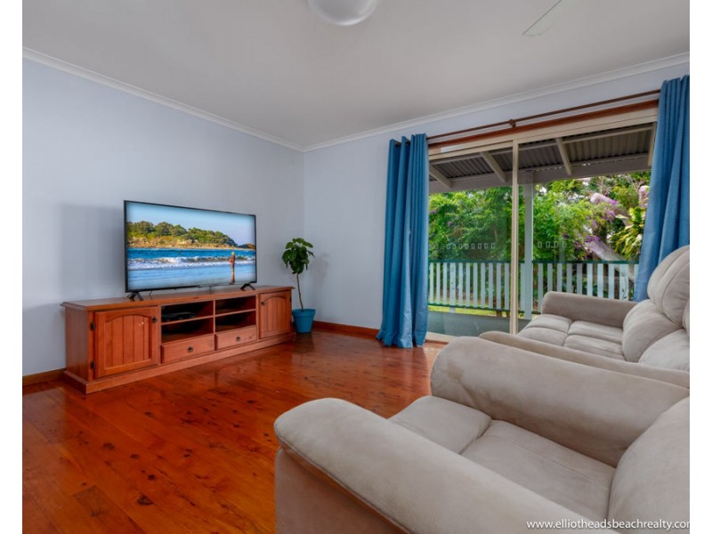 80 Sea Park Road, Burnett Heads QLD 4670
