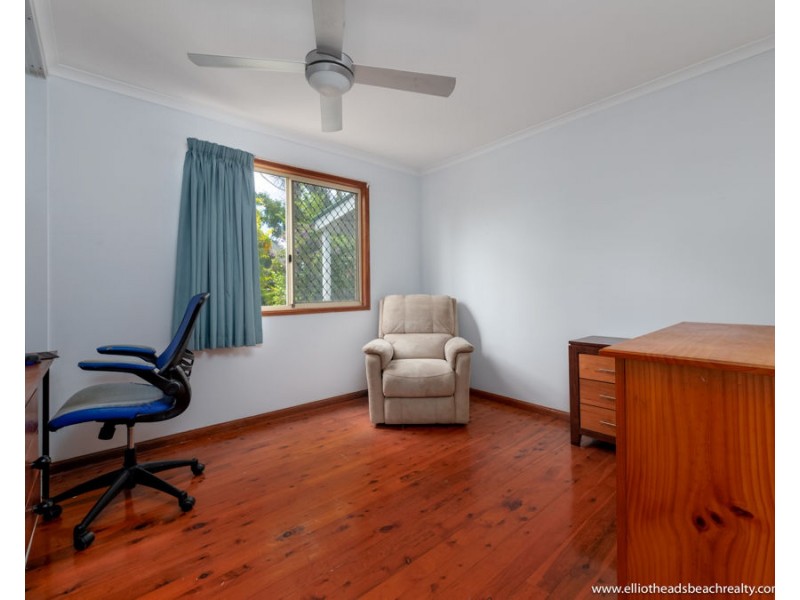 80 Sea Park Road, Burnett Heads QLD 4670