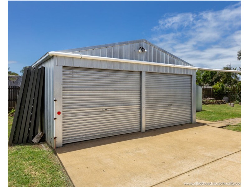 80 Sea Park Road, Burnett Heads QLD 4670