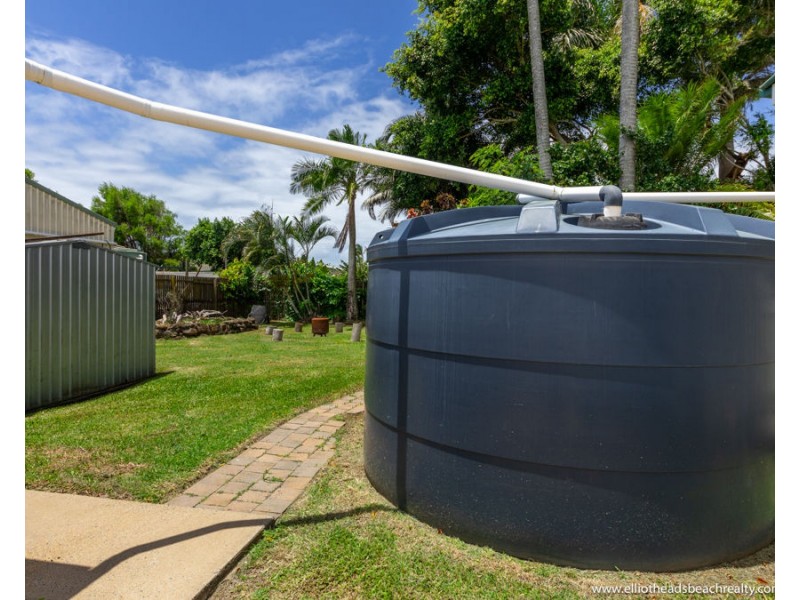 80 Sea Park Road, Burnett Heads QLD 4670