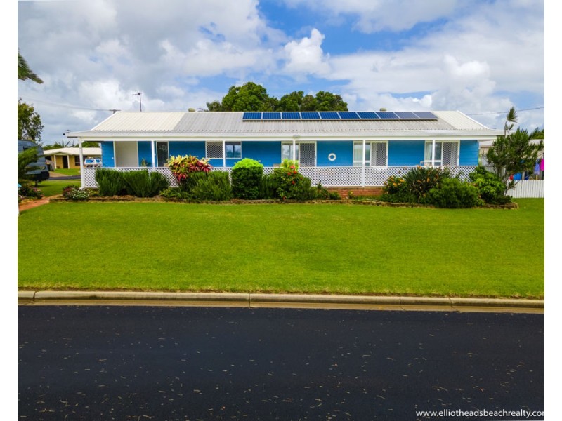 8 Blue Water Drive, Elliott Heads QLD 4670