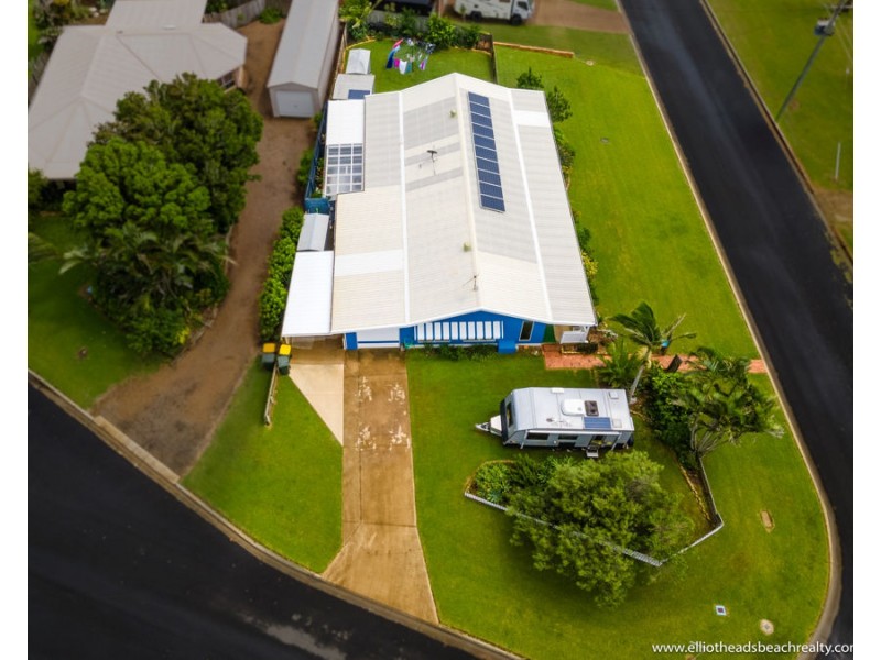 8 Blue Water Drive, Elliott Heads QLD 4670