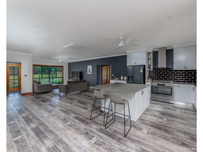 71 Buckholz Rd, Eureka QLD 4660