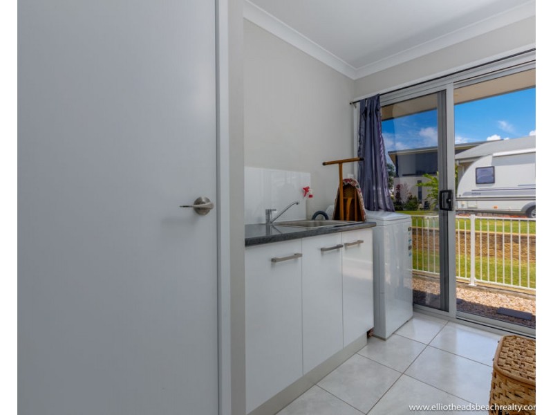 16 Betty Close, Coral Cove QLD 4670