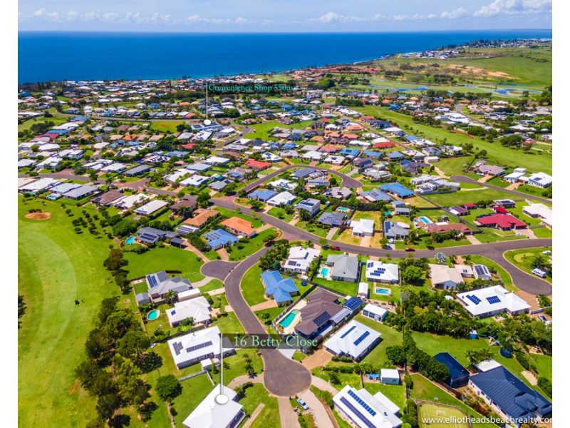 16 Betty Close, Coral Cove QLD 4670